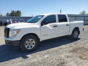  Salvage Nissan Titan