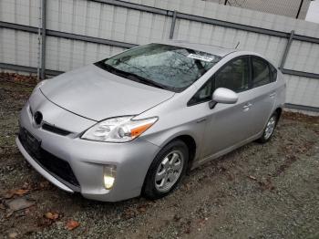  Salvage Toyota Prius