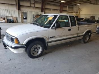  Salvage Chevrolet S-10