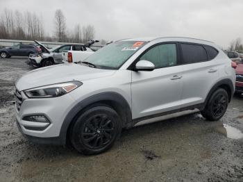  Salvage Hyundai TUCSON