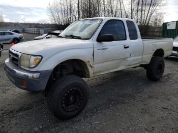  Salvage Toyota Tacoma