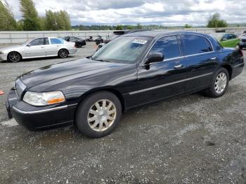  Salvage Lincoln Towncar