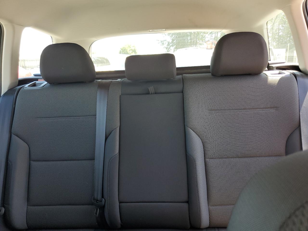 Volkswagen Golf S Image 13