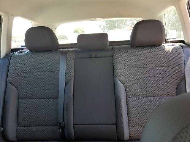 Volkswagen Golf S Image 13