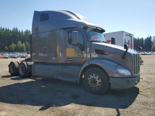  Salvage Peterbilt 579