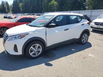  Salvage Nissan Kicks