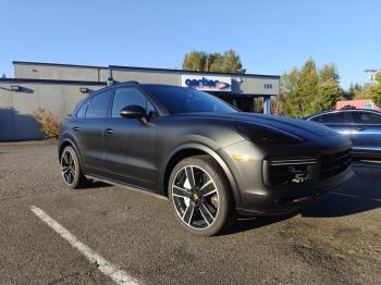  Salvage Porsche Cayenne