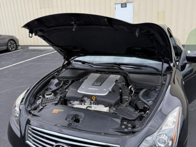 INFINITI Q60 Base Image 5