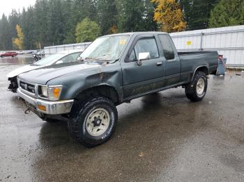  Salvage Toyota Pickup