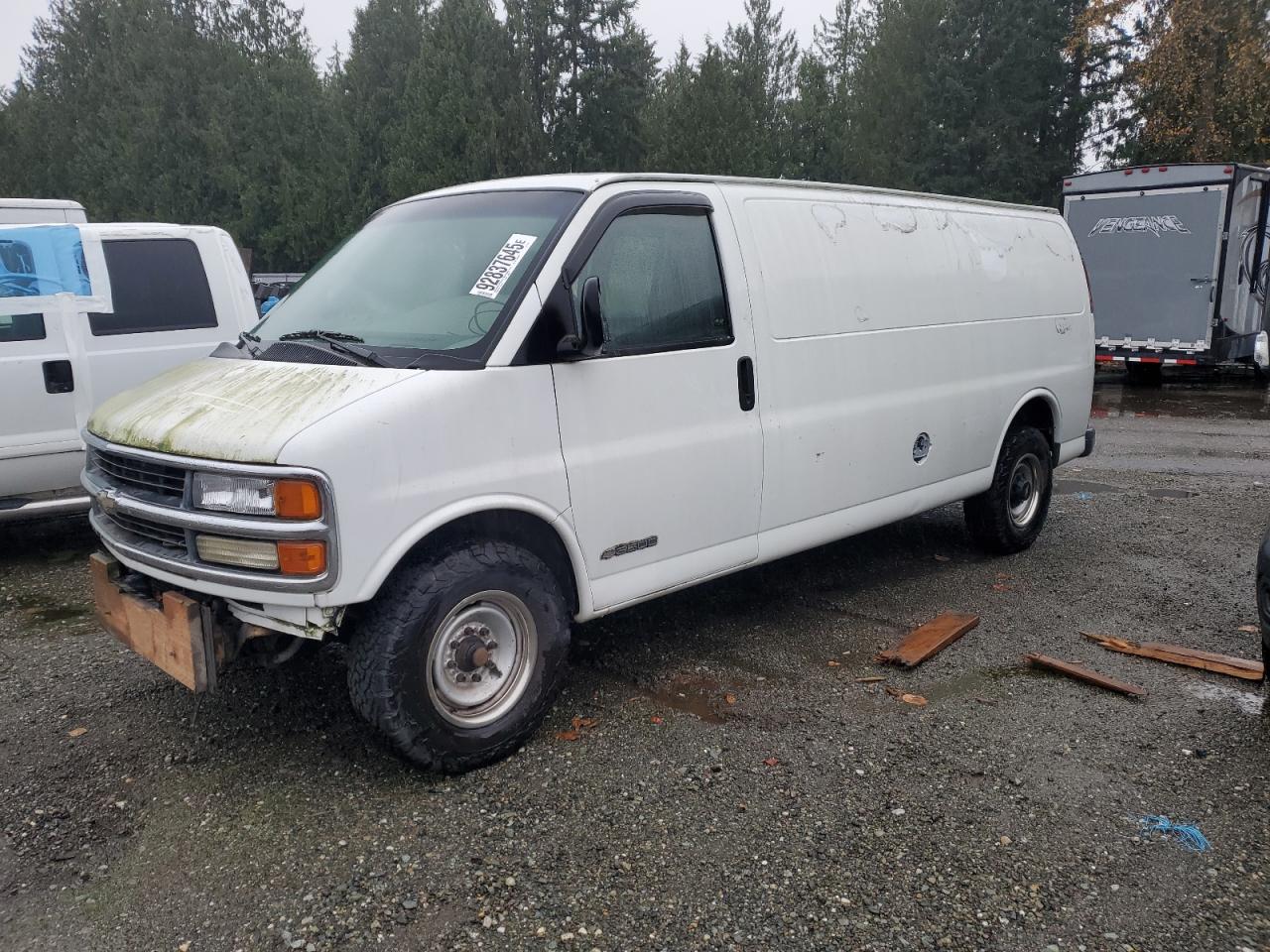Chevrolet Express Image 1