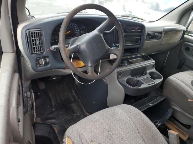 Chevrolet Express Image 9