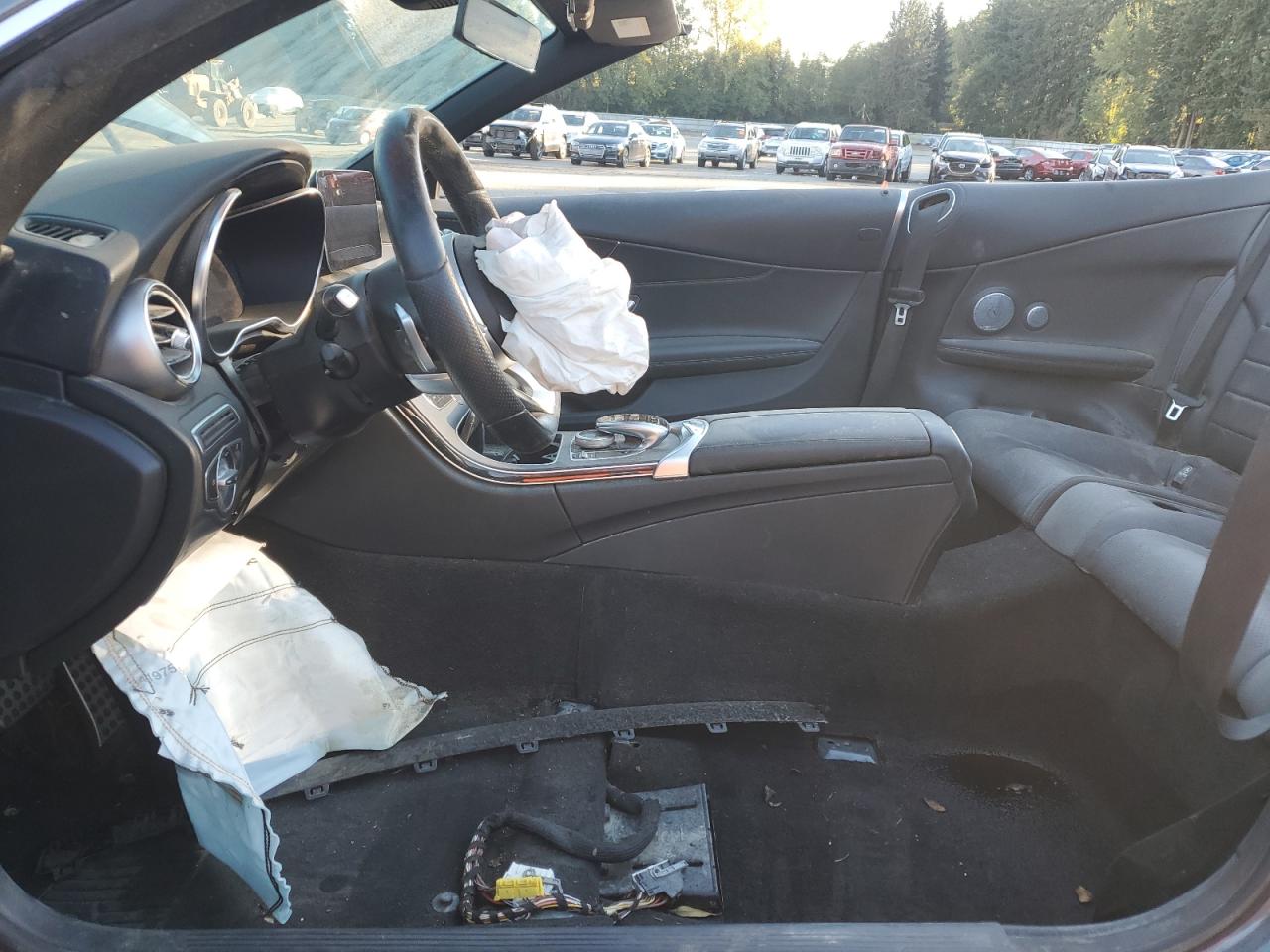 Mercedes-Benz C-Class 300 Image 13