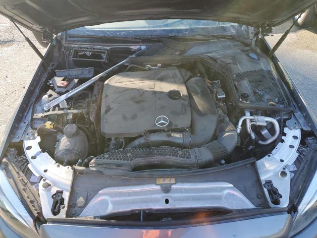 Mercedes-Benz C-Class 300 Image 12