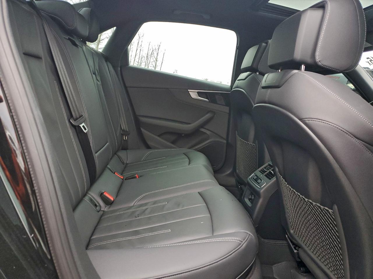 Audi A4 Premium 45 Image 10