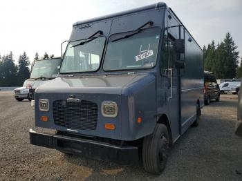  Salvage Freightliner Chassis M