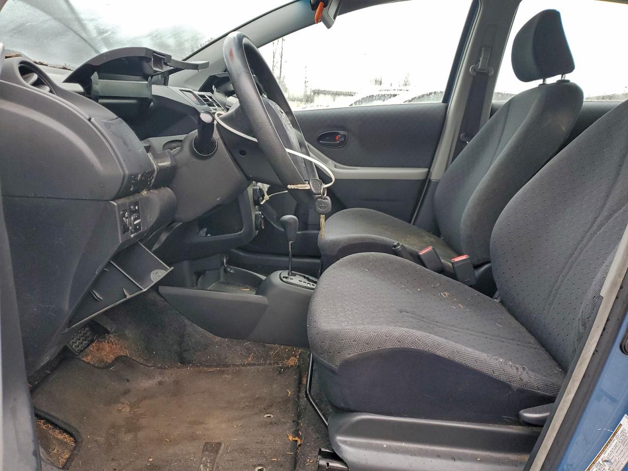 Toyota Yaris Image 13