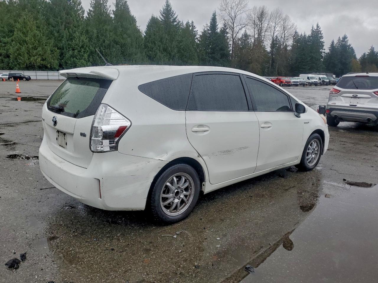 Toyota Prius Image 9