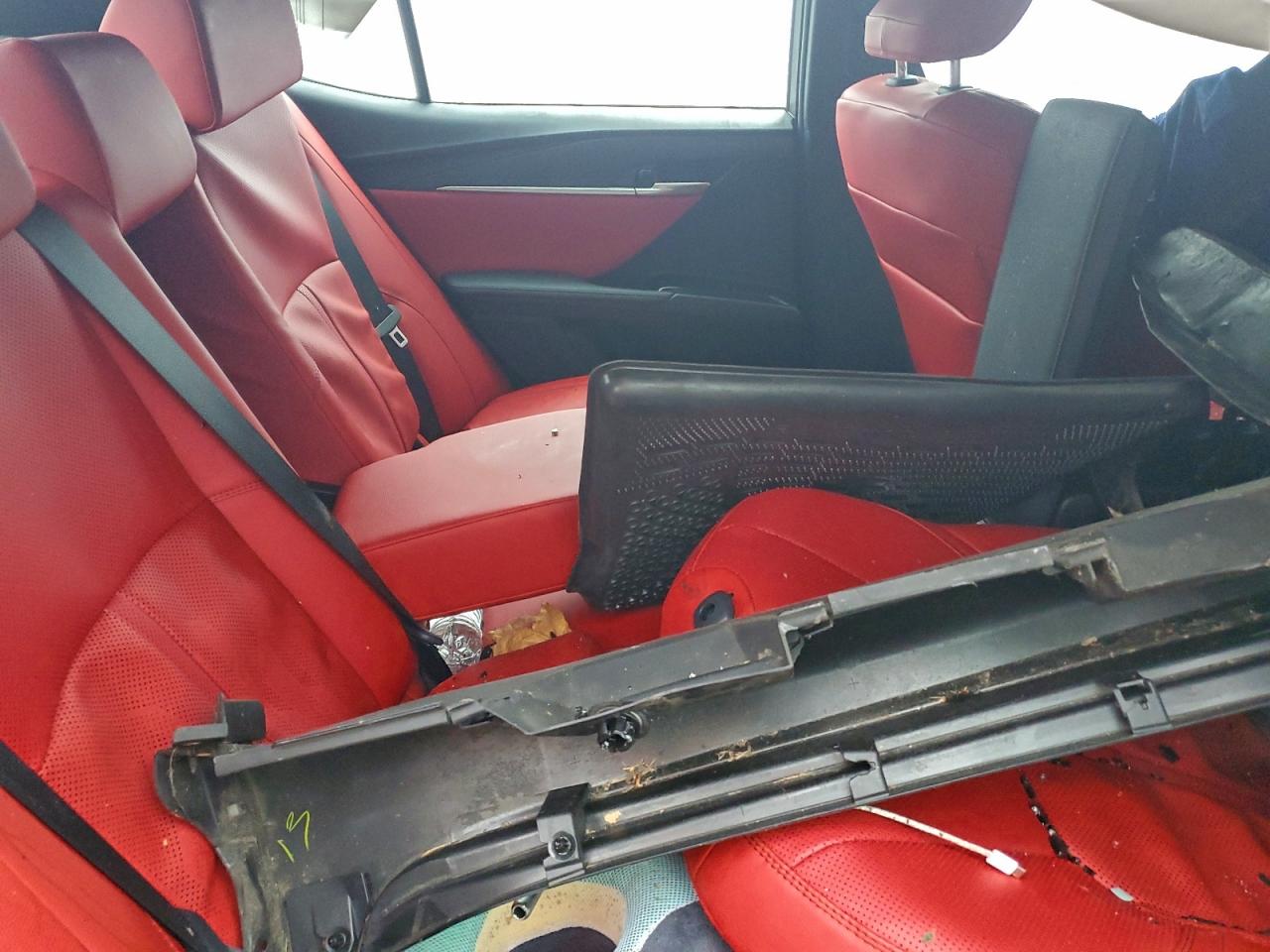 Toyota Camry Xse Image 2