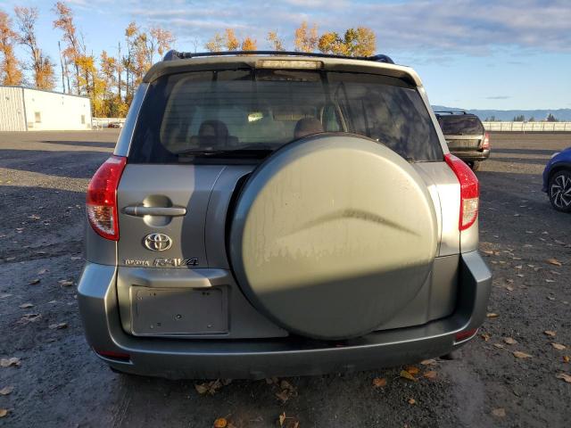 Toyota RAV4 Image 13