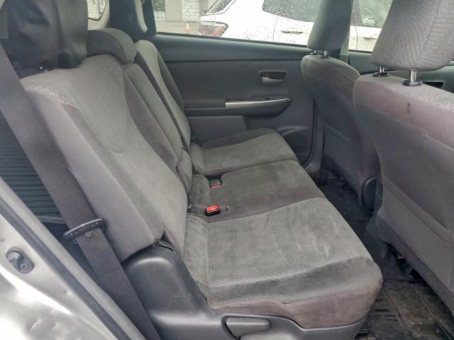 Toyota Prius Image 13