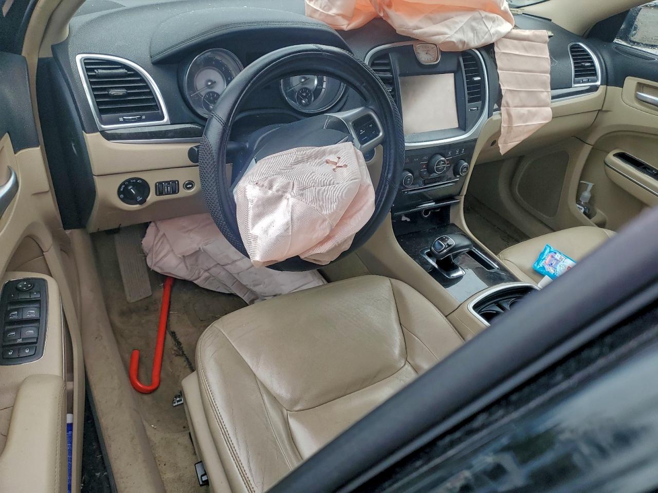 Chrysler 300 Image 5