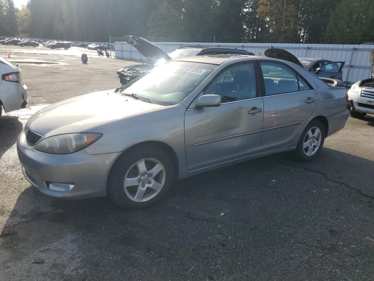 Toyota Camry Le Image 1