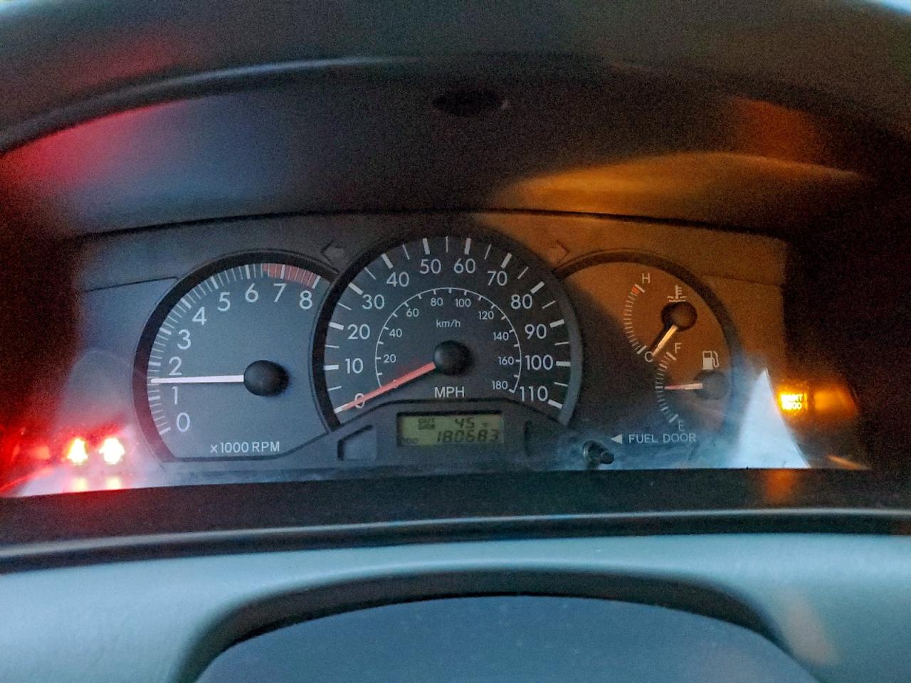 Toyota Corolla Ce Image 8