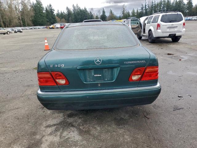 Mercedes-Benz E-Class 300td Image 3