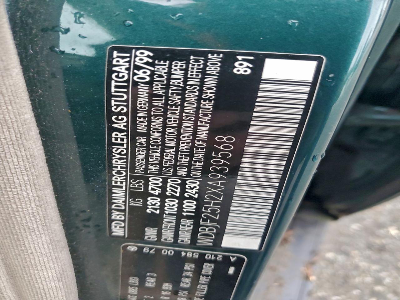 Mercedes-Benz E-Class 300td Image 7