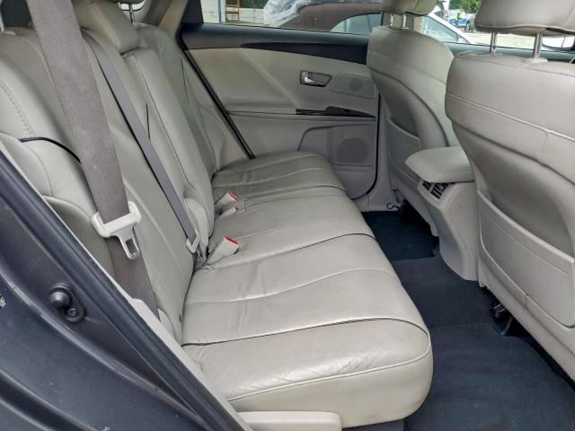 Toyota Venza Image 8