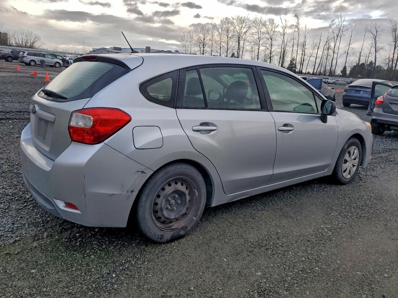 Subaru Impreza Image 12