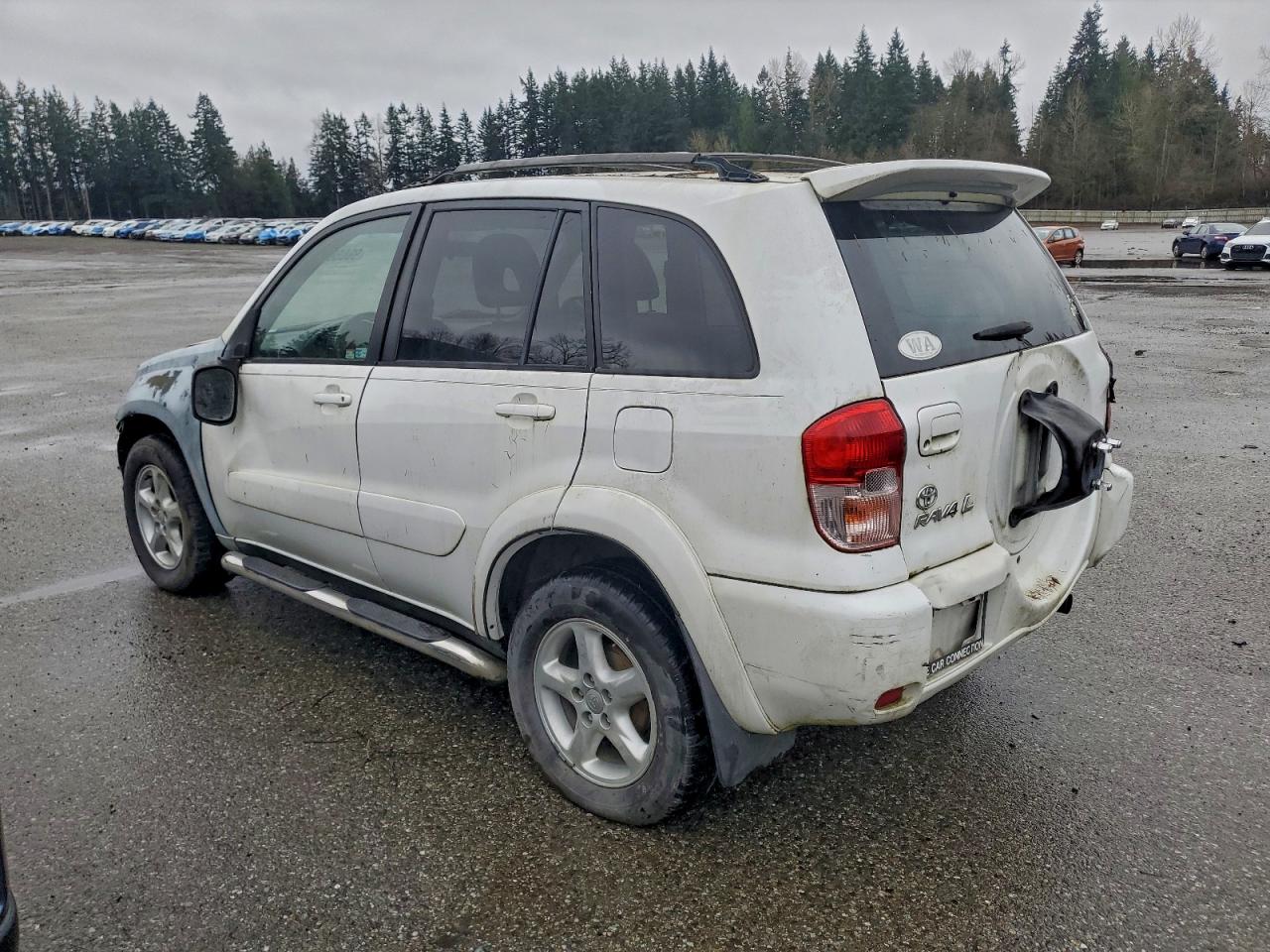 Toyota RAV4 Image 8