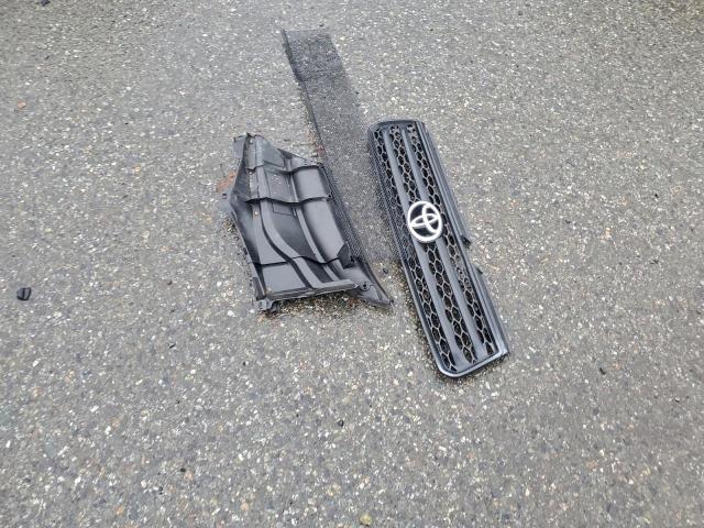 Toyota RAV4 Image 12