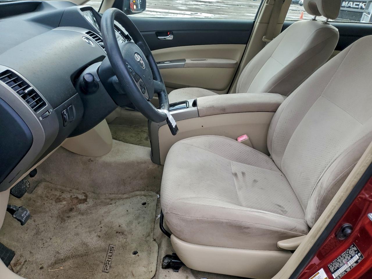 Toyota Prius Image 2