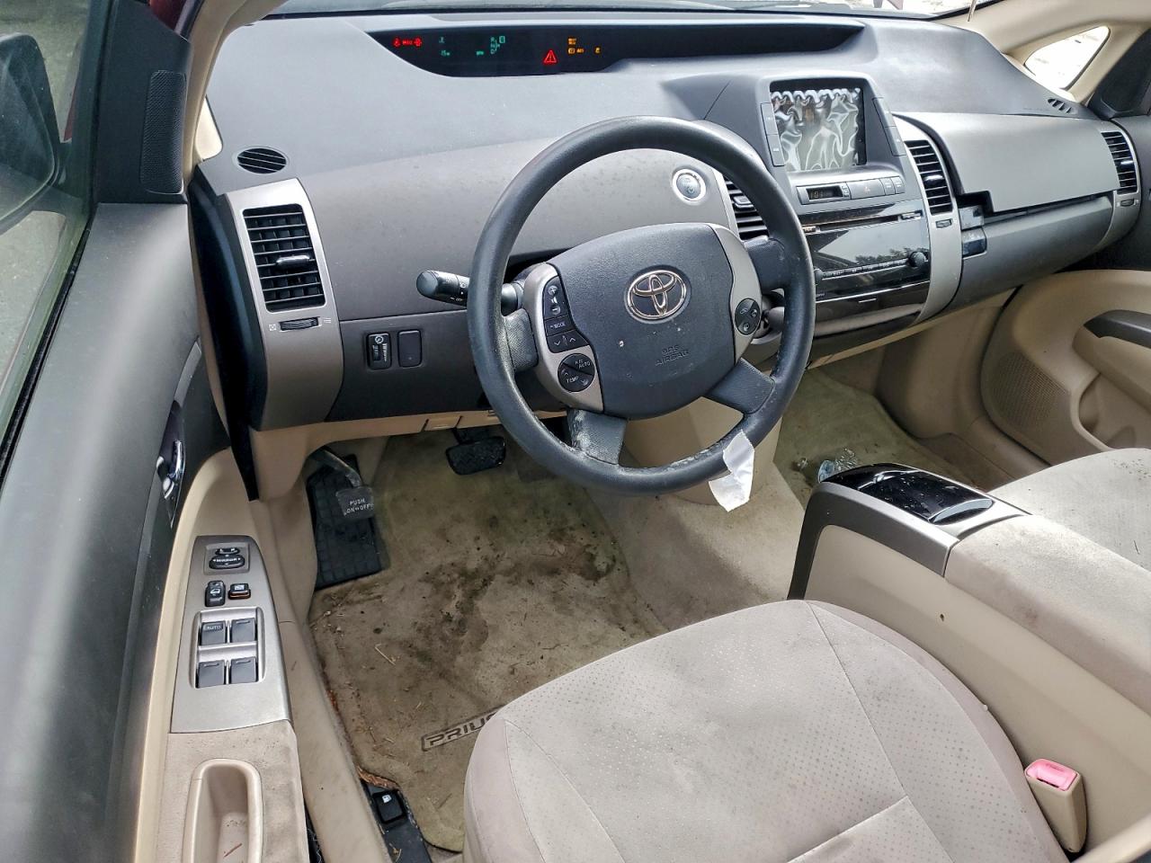 Toyota Prius Image 8