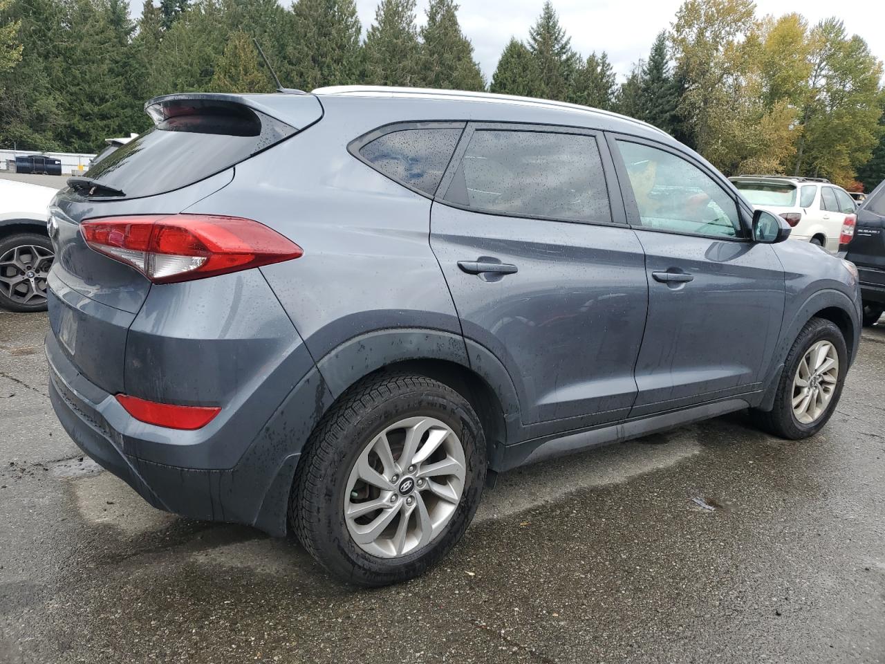 Hyundai TUCSON Limited Image 3
