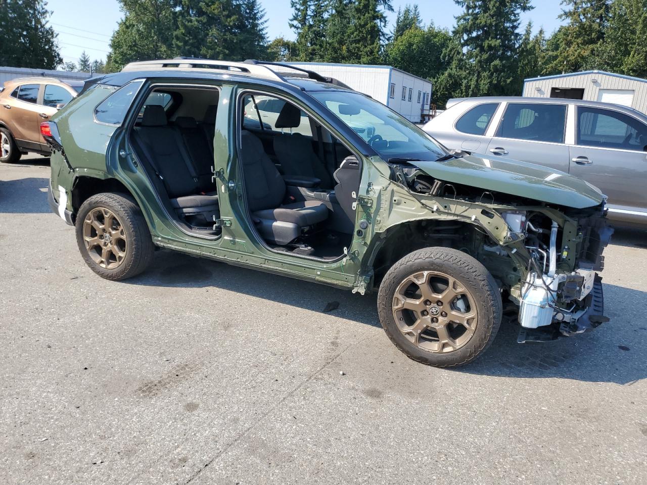 Toyota RAV4 Woodland Edition Image 6