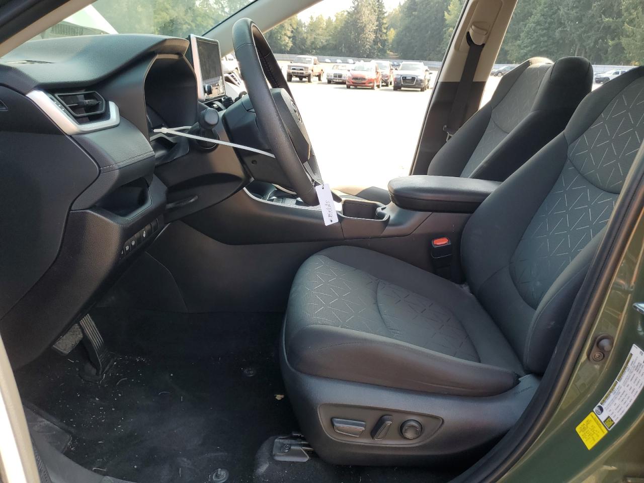 Toyota RAV4 Woodland Edition Image 3