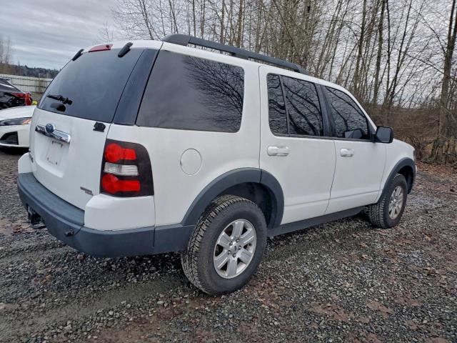 Ford Explorer Xlt Image 6
