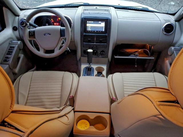 Ford Explorer Xlt Image 5