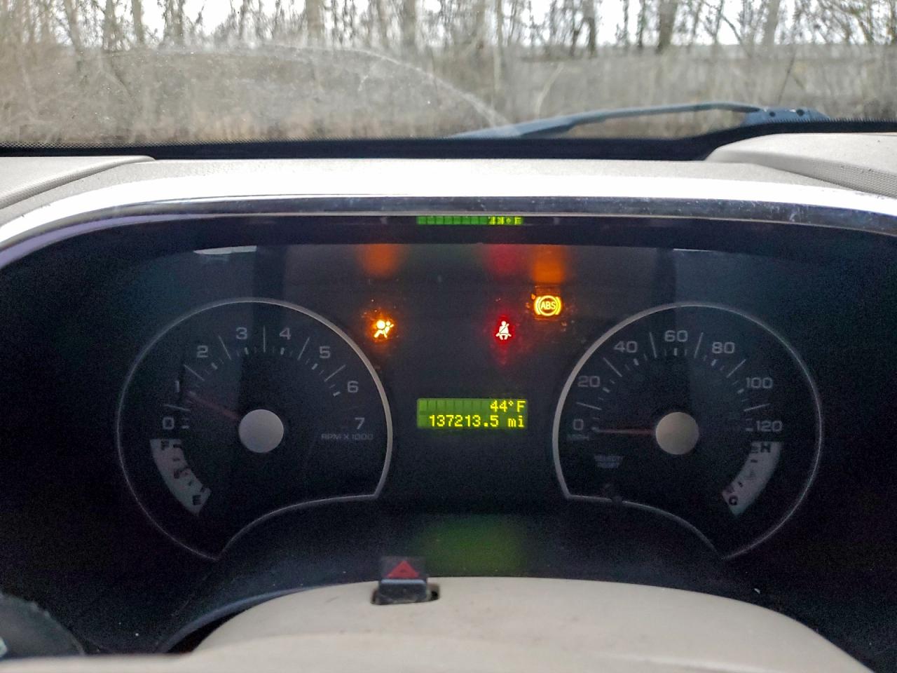 Ford Explorer Xlt Image 7