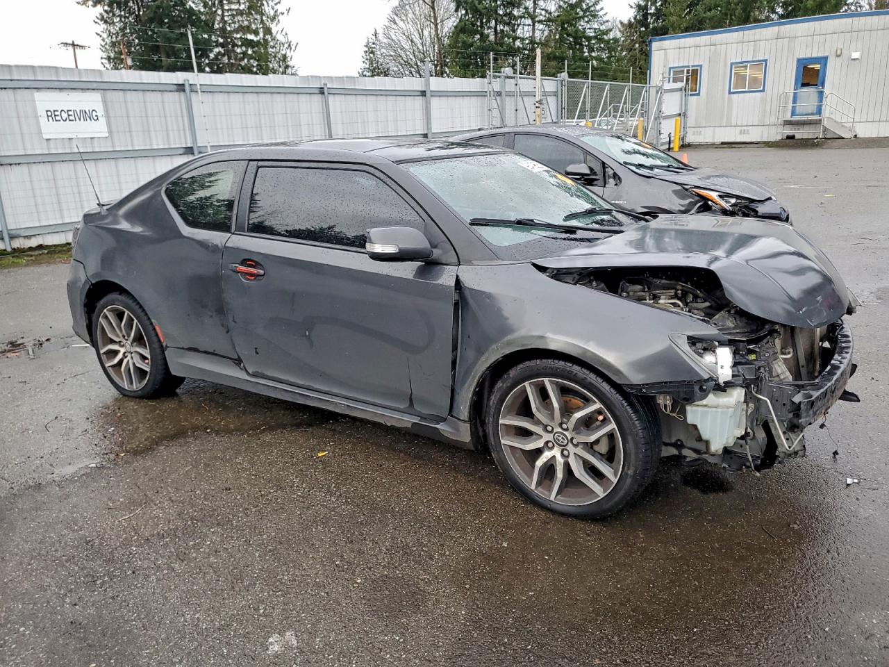 Toyota Scion Image 2