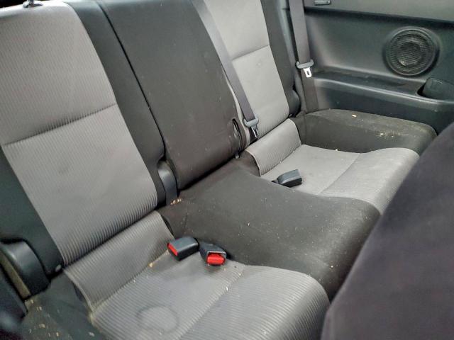 Toyota Scion Image 7