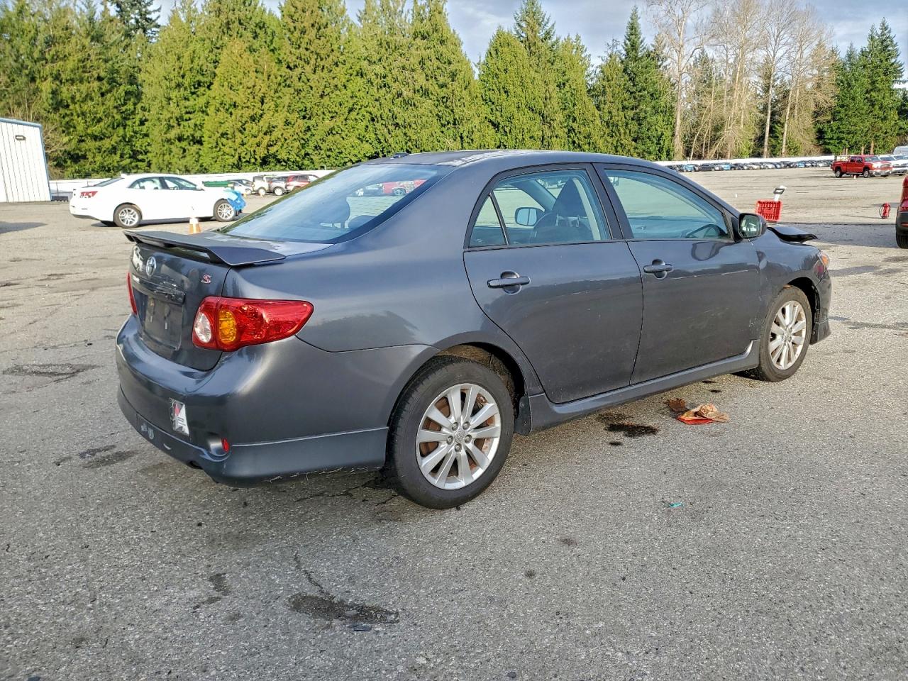 Toyota Corolla Base Image 6