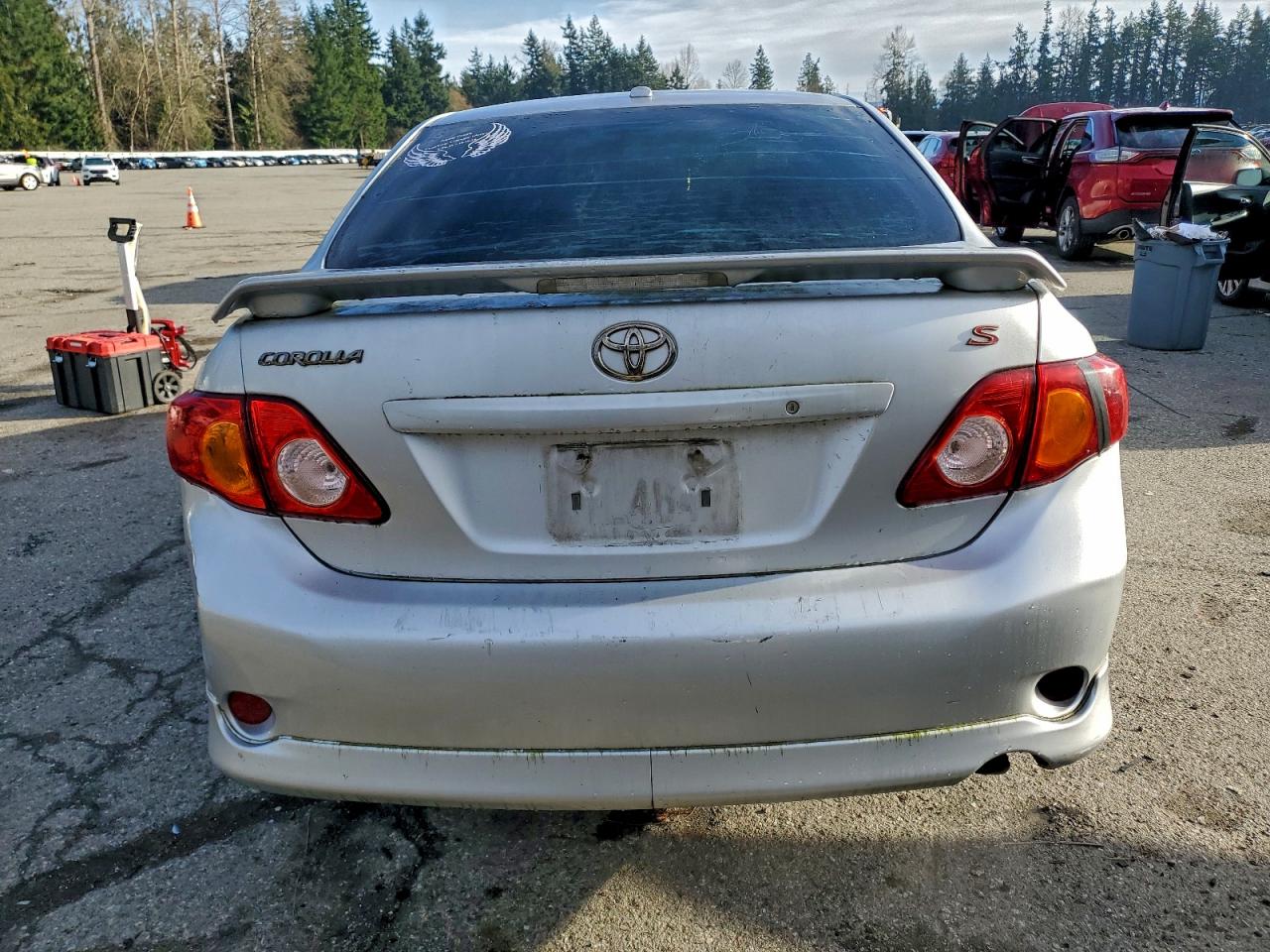 Toyota Corolla Base Image 7