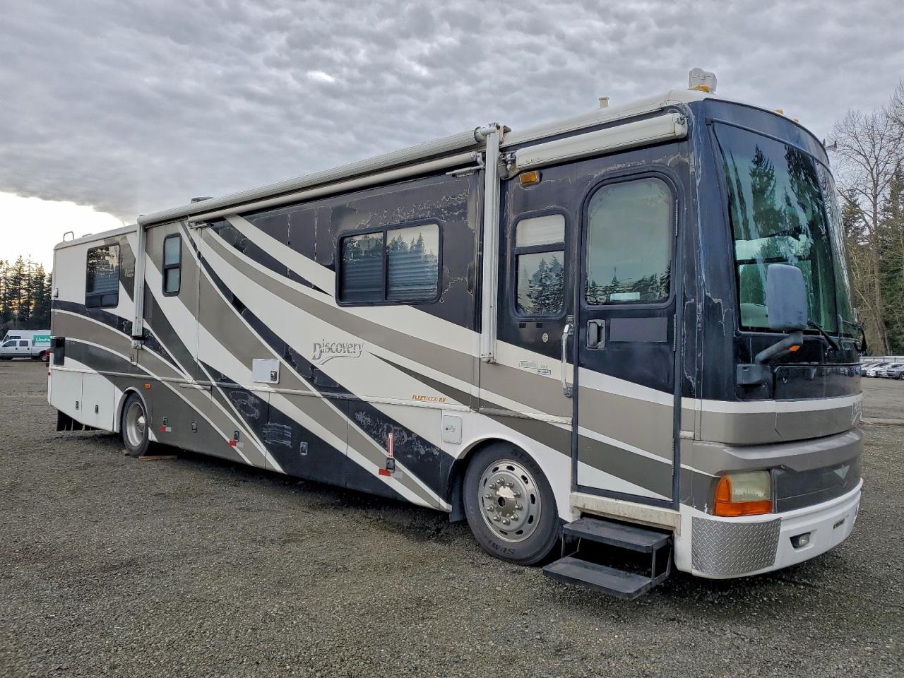 Freightliner Chassis X X Line Motor Home Image 1
