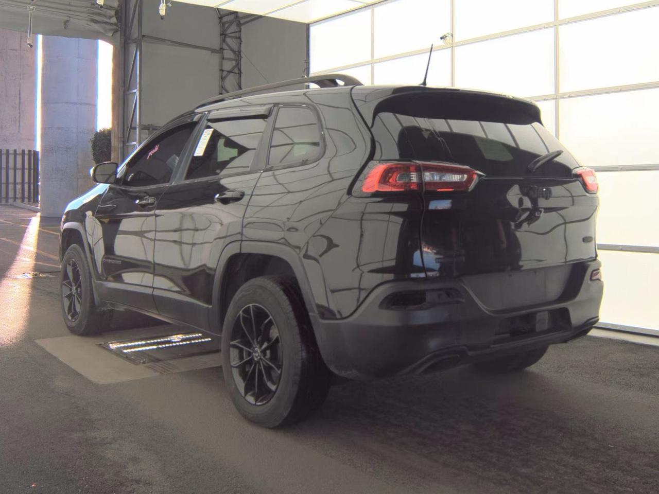 Jeep Grand Cherokee Latitude Image 5