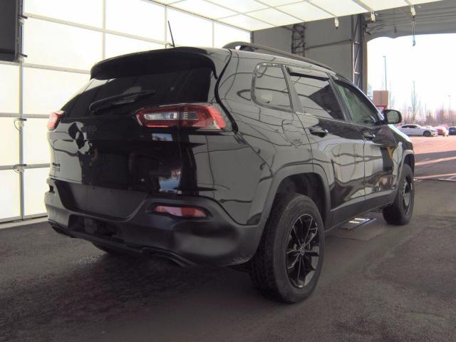 Jeep Grand Cherokee Latitude Image 14