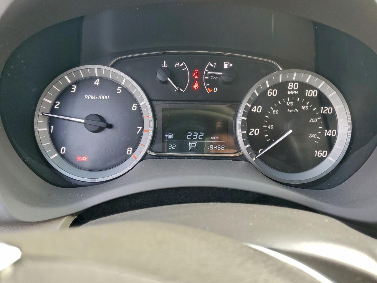 Nissan Sentra S Image 9