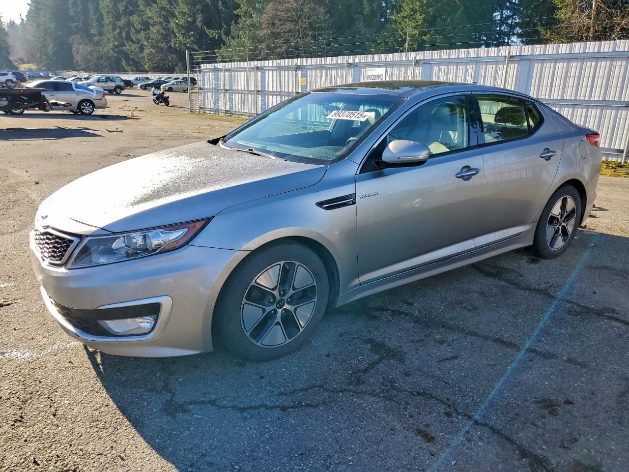 Kia Optima Hybrid Image 1